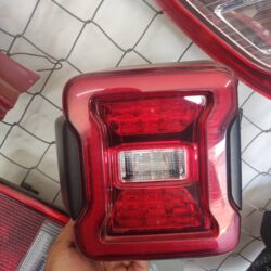 Calavera izquierda Jeep 2018-2022