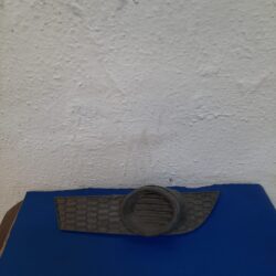 Rejilla De Faro De Niebla Izquierdo Aveo 09-17 Usado
