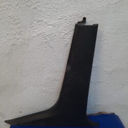 Moldura Poste Central Inferior Derecho Ford Fiesta 2003-2008