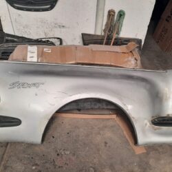 Costado de caja lado Derecho california lobo sport 1998 2003