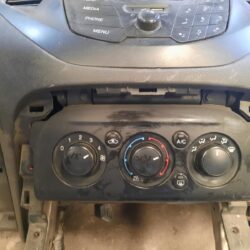 Control De Aire Acondicionado Ford Figo 2016-2020 Original