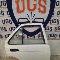 Puerta Trasera Derecha Nissan Tsuru 92 A 17