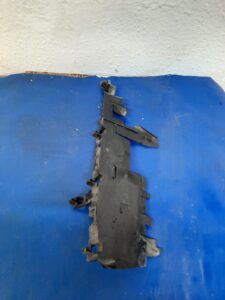 Deflector Aire De Radiador Vw Jetta (15-18)