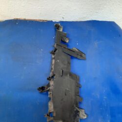 Deflector Aire De Radiador Vw Jetta (15-18)