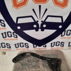 Guia De Facia Trasera Derecha Vw Vento 2016 2020