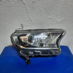 Faro Derecho Ford Ranger 2018 2022 (Detalle en patas)