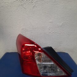Calavera Izquierda Nissan Versa 2012-2018