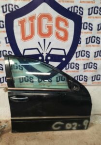 Puerta Delantera Derecha Mercedes Clase C 2002