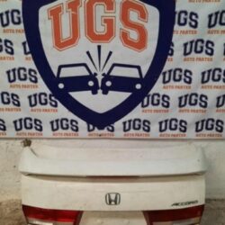 Tapa Cajuela Accord 2003 2006 Detalle