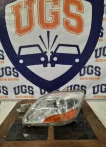 Faro Izquierdo Toyota Yaris 2006 2011