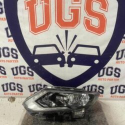 Faro Izquierdo Xtrail 2017 2020 Detalle En Patas