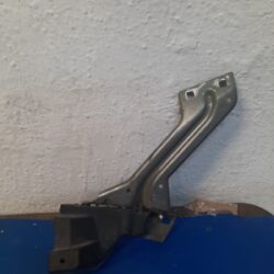 Soporte Guardabarro Derecho Audi Q5 Original 8r0 821 136