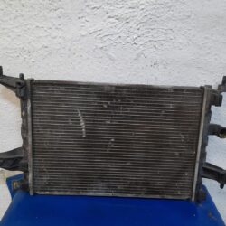Radiador De Agua Chevrolet Corsa 2005 Estándar Motor 1.8