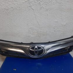 Parrilla Camry Xle 2012 - 2014 (Pequeña Reparación)