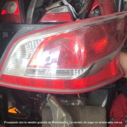 calavera rh altima 2015 detalles en esquinas tw