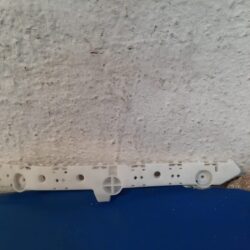 Guía Fascia Trasera Izquierda Nissan Kicks 2018-2021