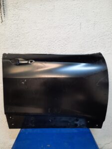 Lienzo De Puerta Delantera Derecha Tracker 2020 – 2022