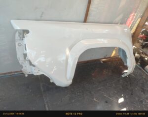 LIEANZO COSTADO DERECHO TOYOTA TACOMA 2024 2025 LEVE DETALLITO - Imagen 2