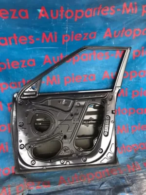 PUERTA DELANTERA DERECHA HYUNDAI CRETA 2021 2022 2023 DETALLE LEVE EN FOTO - Imagen 4