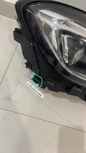 FARO DERECHO MERCEDES GLA 2017 2018 2019 LEVE DETALLE - Imagen 4