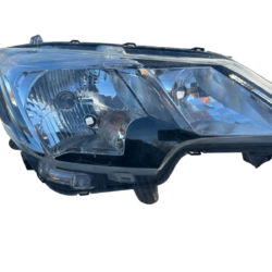 FARO DERECHO MIRAGE 2023 (detalle en pata)