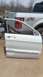 PUERTA DELANTERA DERECHA CHEROKEE 2013