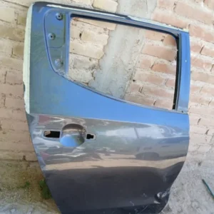 Puerta Trasera Derecha Mitsubishi L200 2018 A 2023