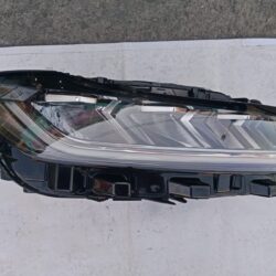 Faro derecho Jetta 2025-2026