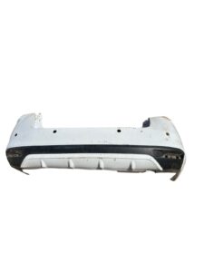 Facia trasera Nissan versa 2020-2024