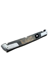 Defensa trasera Frontier o np300 2021-2025 sana completa