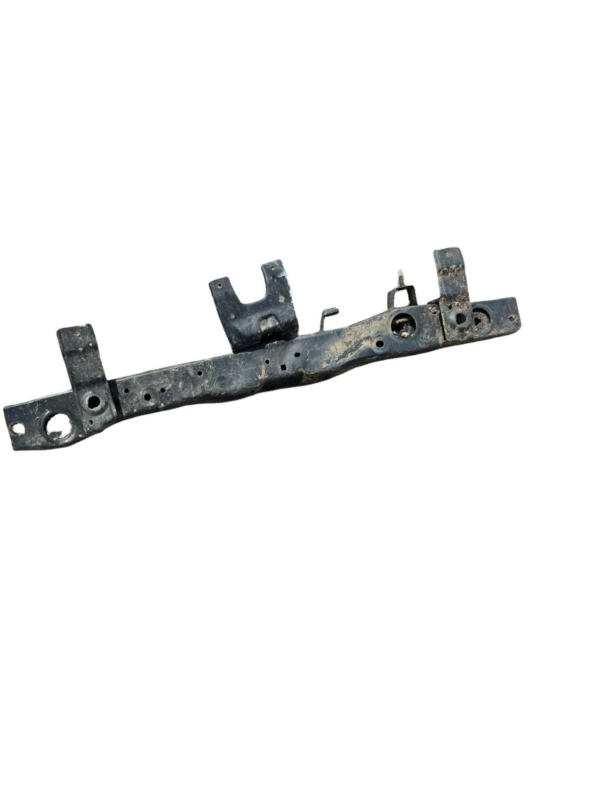 Marco superior del radiador versa 2020-2024