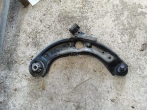 HORQUILLA DERECHA MAZDA CX 3 2016 2021