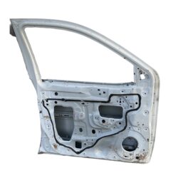 Puerta delantera izquierda Nissan Frontier o np300 2016-2022
