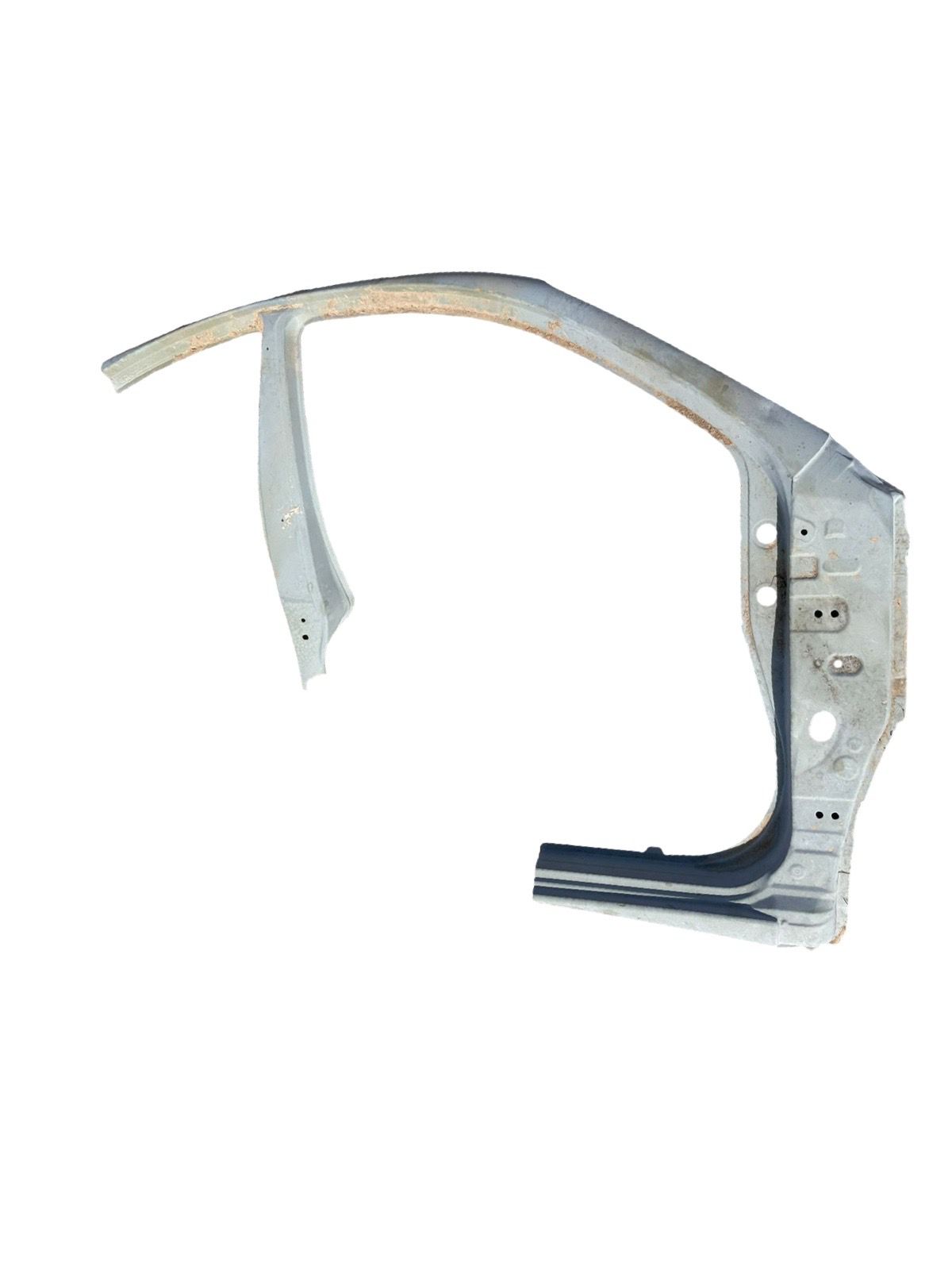 Estribo lienzo poste derecho versa 2012-2019