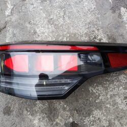 CALAVERA DERECHA VW TIGUAN R-LINE 2025