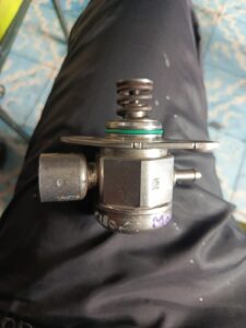 BOMBA DE ALTA PRESION MERCEDES C180 C200 C250 2016-2019