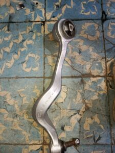 BRAZO DE SUSPENCION BMW SERIE 5 2004-2009