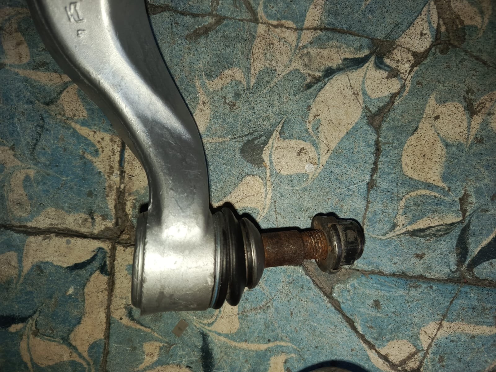 BRAZO DE SUSPENCION BMW SERIE 5 2004-2009 - Imagen 2
