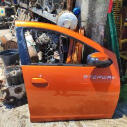 RENAULT SANDERO 2019 PUERTA DELANTERA DERECHA