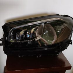 Faro de Mercedes Benz GLS 2020 2024