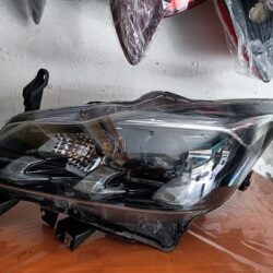 Faro de Suzuki Baleno