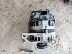 FORD FOCUS 2013 ALTERNADOR