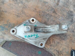 FORD FOCUS 2013 SOPORTE DE TRANSMISION
