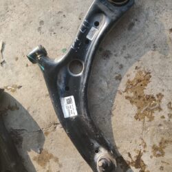 KIA K3 2024-26 HORQUILLA DELANTERA IZQUIERDA