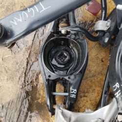 VOLKSWAGEN TIGUAN 022-24 HORQUILLA TRASERA DERECHO