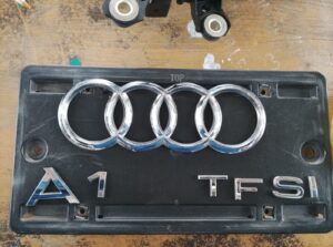 AUDI A1 2017 EMBLEMAS CROMADOS